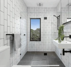 Gem Series (B) Fully Frameless Shower Screen (Door In Middle) Front Glass 5 Gem Series (B) Fully Frameless Shower Screen (Door In Middle) Front Glass -HERA Bathware Sales gem series b fully frameless shower screen door in middle front glasschrome915 1200mmshower screenconvex 252580