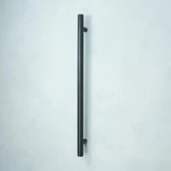 Radiant Vertical Single Heated Towel Bar (12v) - Matte Black -HERA Bathware Sales radiant vertical single heated towel bar 12v matte blackmatte blackone vertical heated rail without hookheated towel railradiant 210421