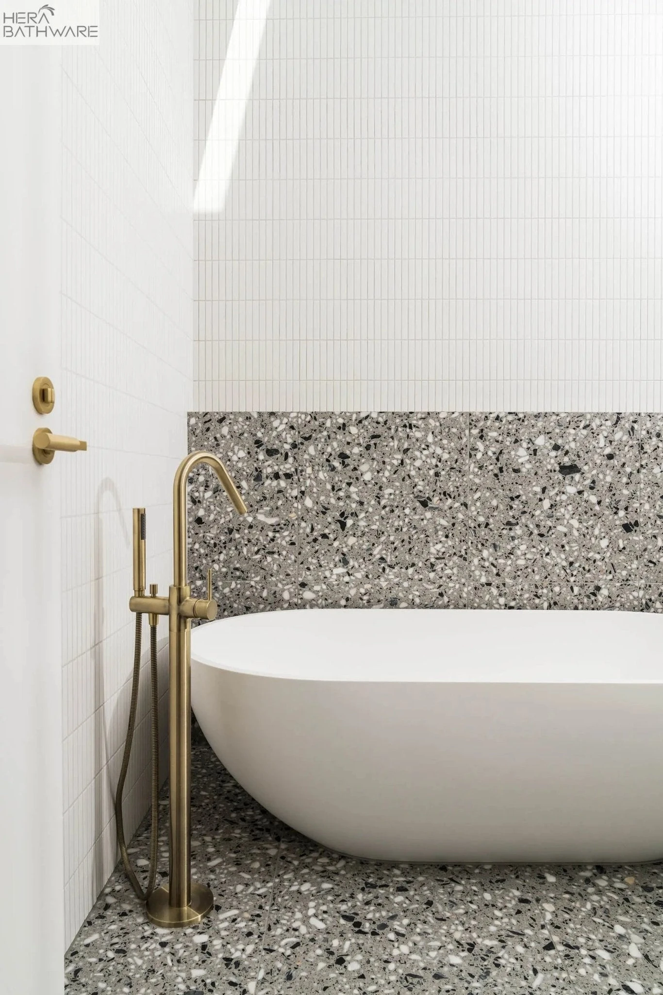 Round Freestanding Bath Spout and Hand Shower Round Freestanding Bath Spout And Hand Shower -HERA Bathware Sales round freestanding bath spout and hand showerchromefreestanding bath mixermeir 578638